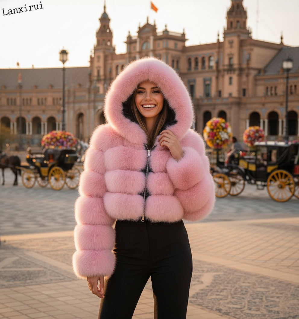 EMMA WU SELECTION Abrigo corto de manga larga de piel sintética con capucha